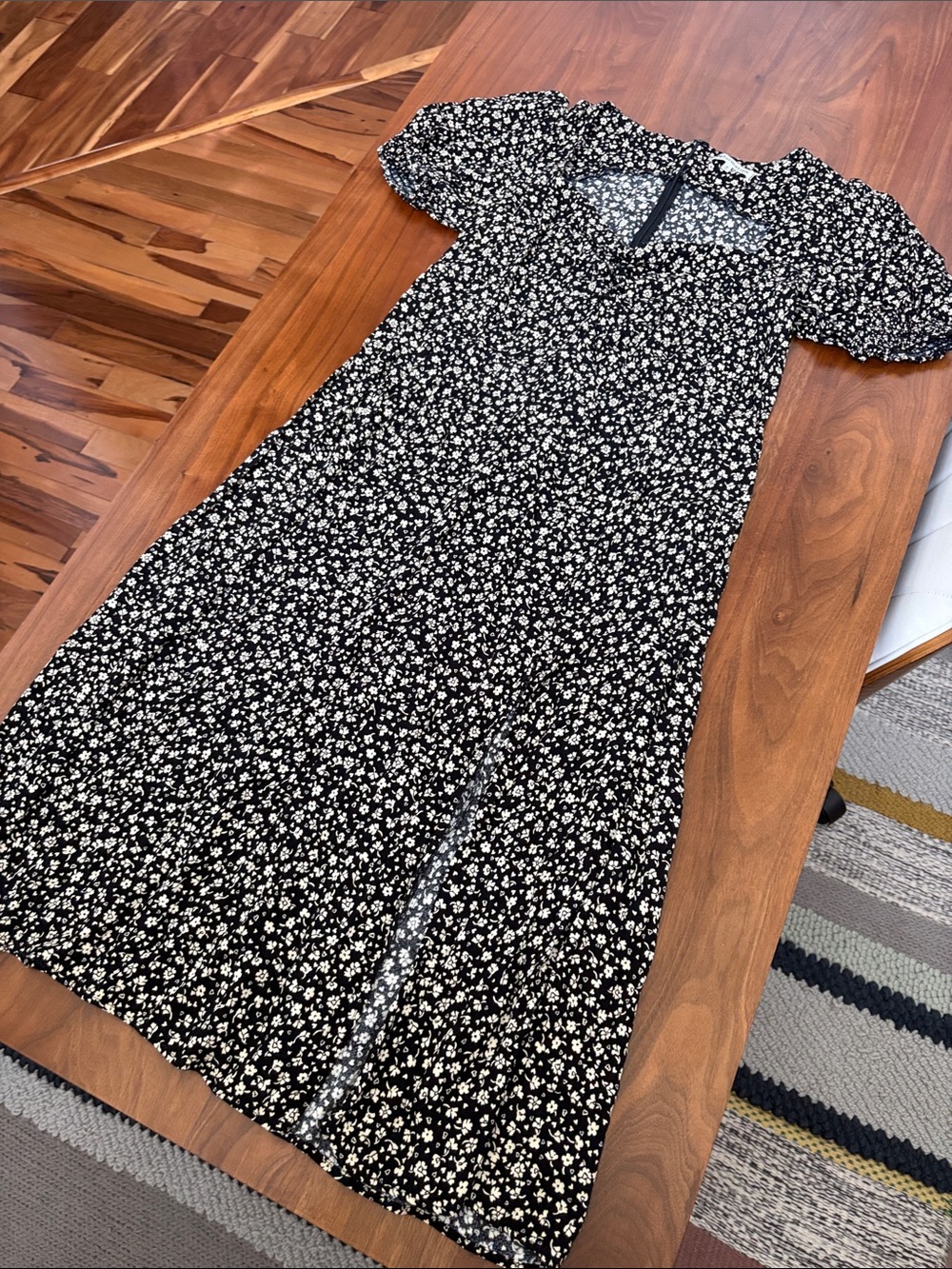 Reformation Lacey Smocked Sleeve Midi Dress Sweetheart Neckline Size 16 - Picture 7 of 10